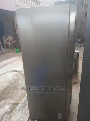 Samsung Side by Side Refrigerator With Water Dispenser