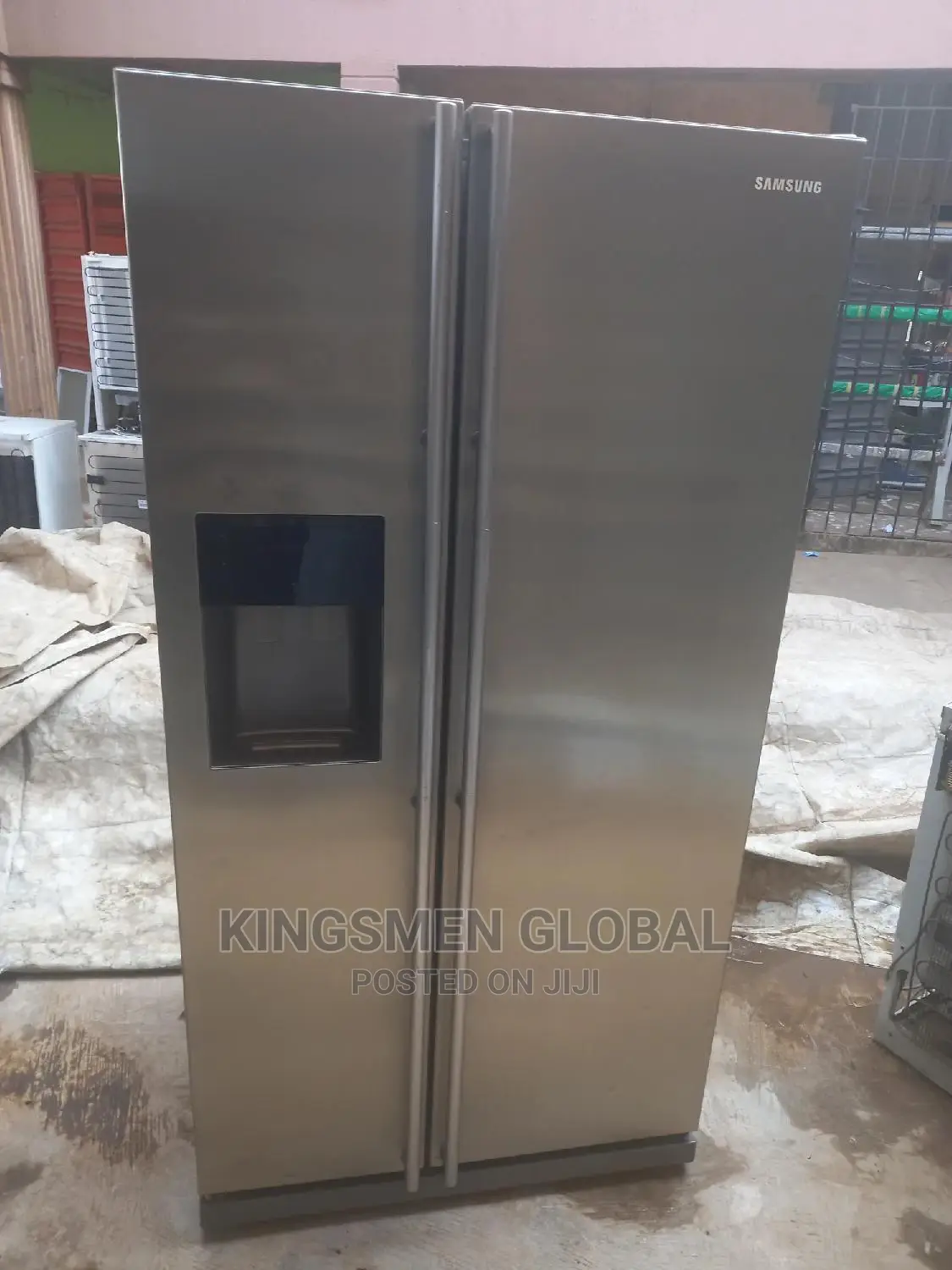 Samsung Side by Side Refrigerator With Water Dispenser