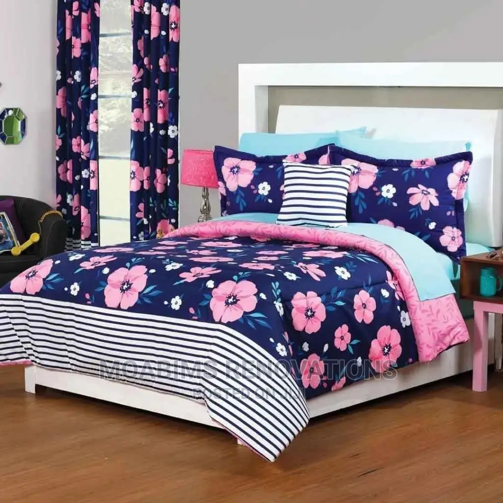 Lovely Bedsheet With Four Pillowcase (6/6)