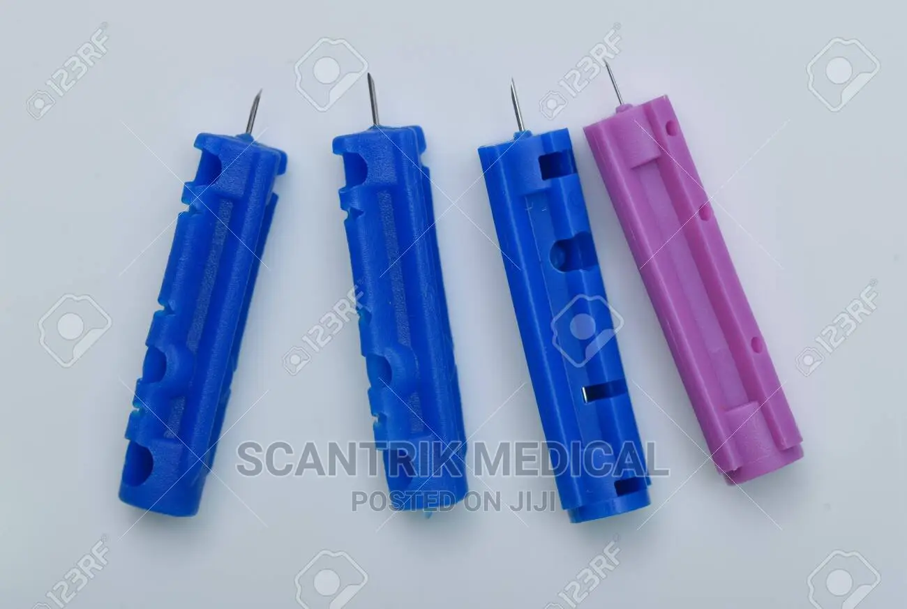 Sterile Plastic Blood Lancet