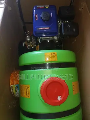 Agricultural Chemical Spraying Machine