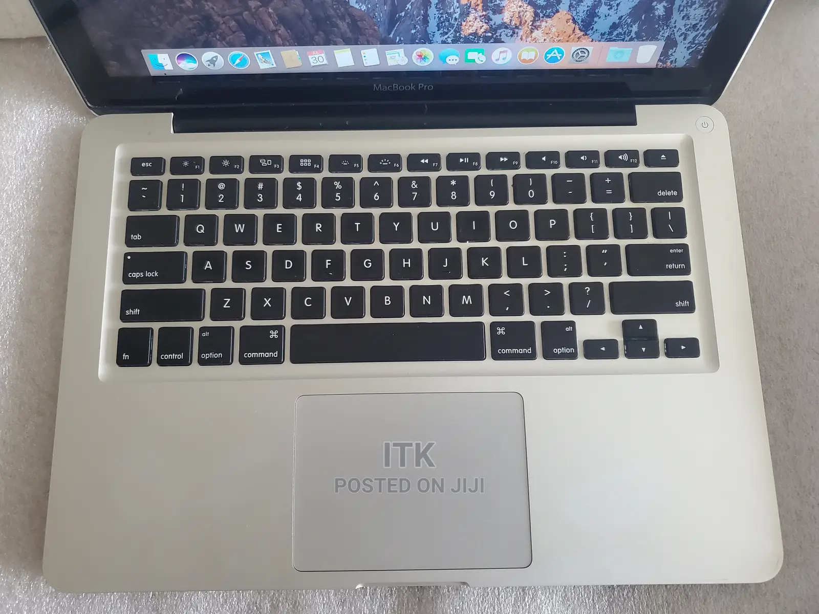 Laptop Apple MacBook 2012 8GB Intel Core I5 HDD 500GB