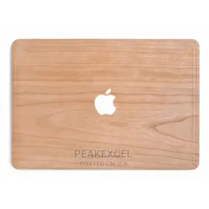 Wooden Laptop Case for Macbook Pro 13"