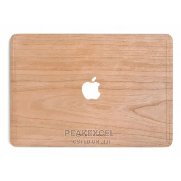 Wooden Laptop Case for Macbook Pro 13"