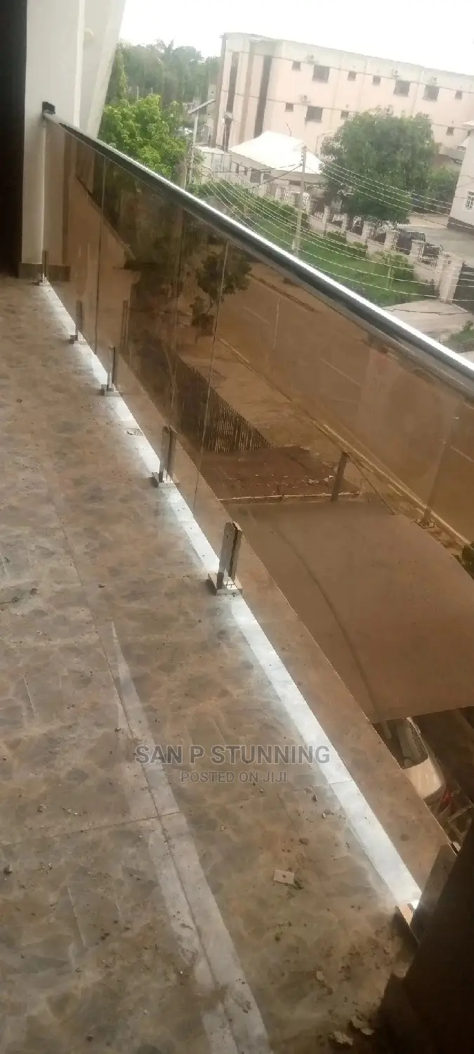 Balcony Glass Rail With 50mm U-Channel Top