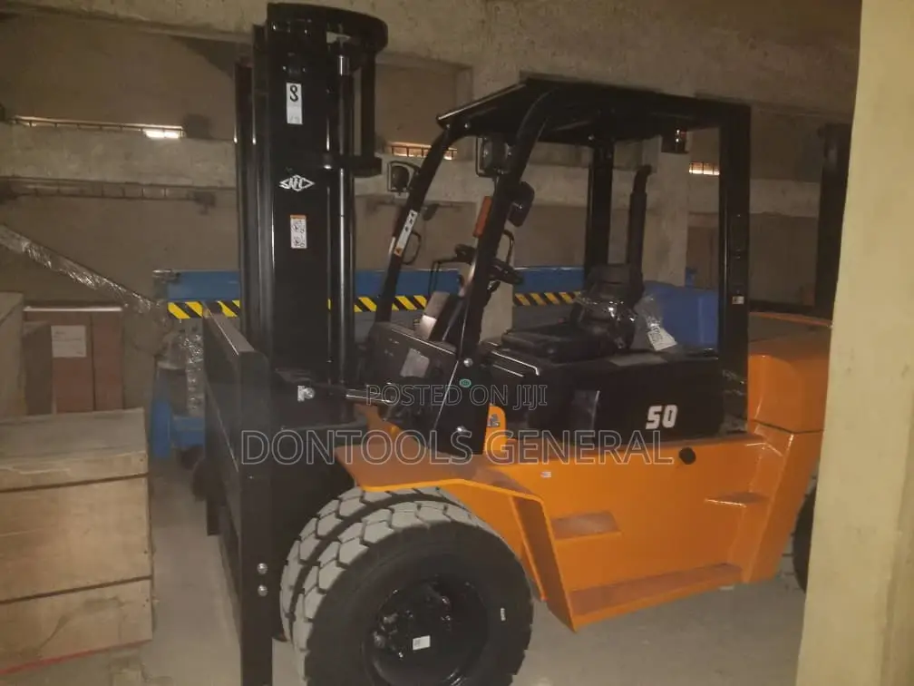 3ton Mobile Forklift UN Product