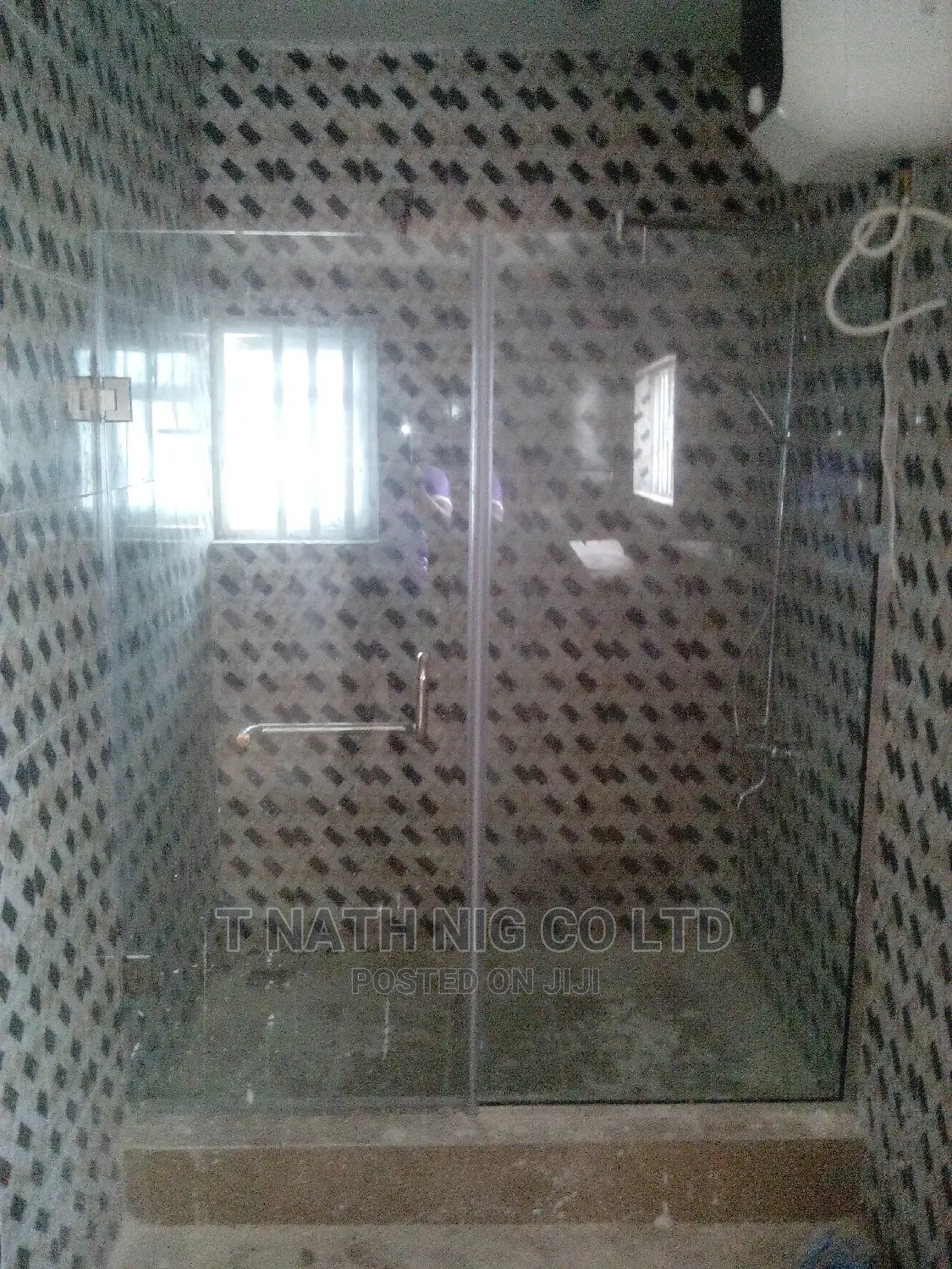 Cubicle Bathroom
