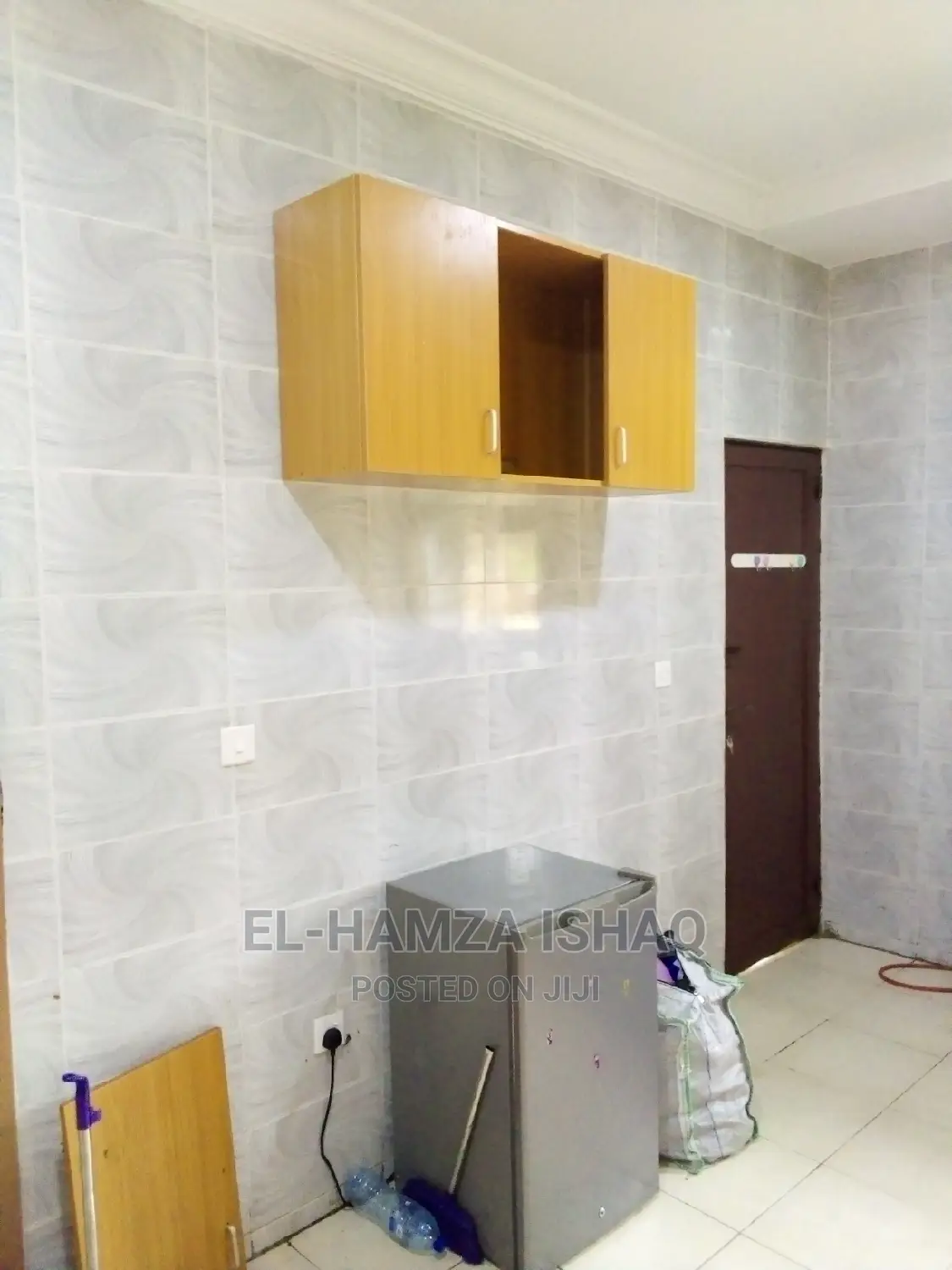 3bdrm Block of Flats in Amac, Lugbe District for sale