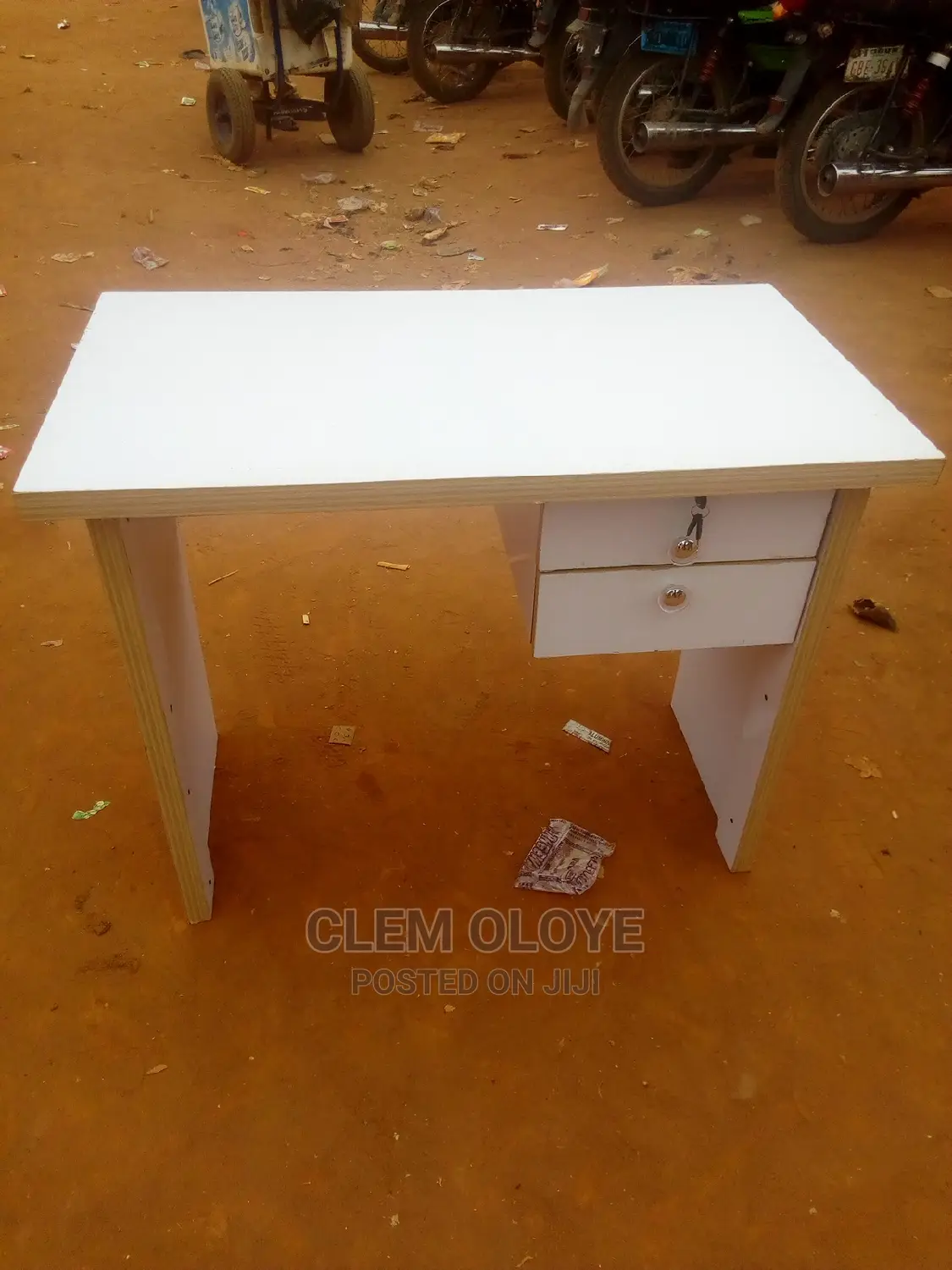 Solid Bonded Office Table 3ft