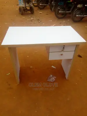 Solid Bonded Office Table 3ft