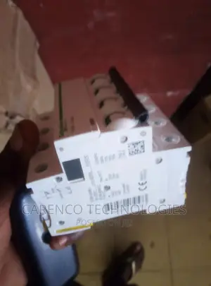 100amps 4pole Breaker Switch Schneider Product