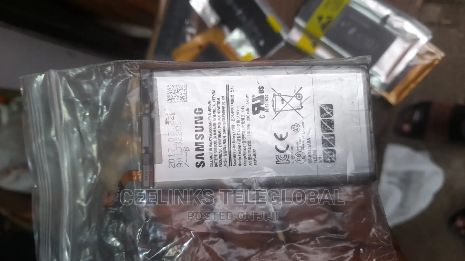 Original Batteries for All iPhones