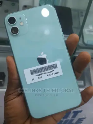Apple iPhone 11 64 GB Silver