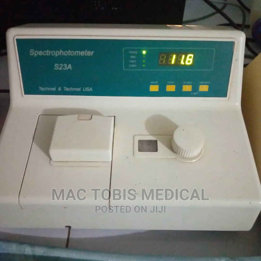 Spectrophotometer 23A