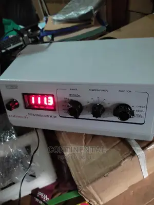 Table Top Conductivity Meter