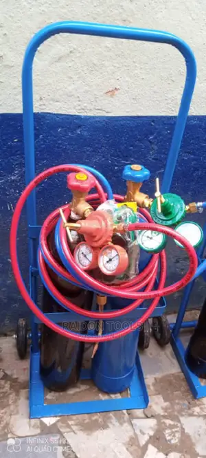 Complete Set of Oxygen and Acetylene Bottle