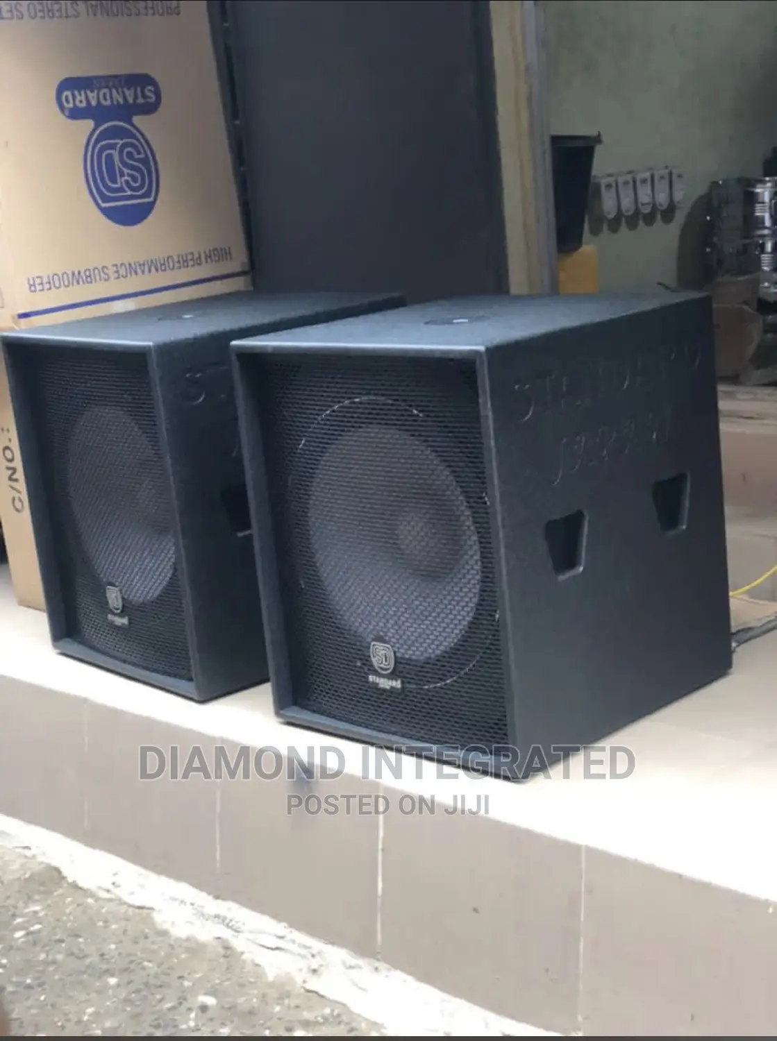 A Pair Standard Single Sub