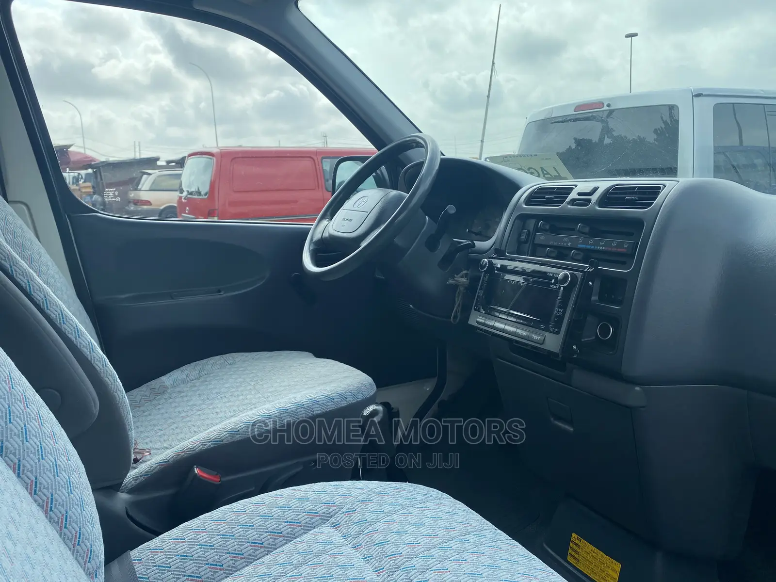 Toyota HiAce 2005