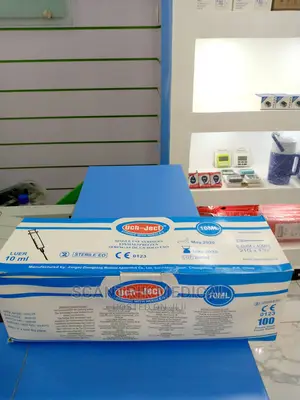 Disposable Medical Plastic Luer Lock Syringe With Needle