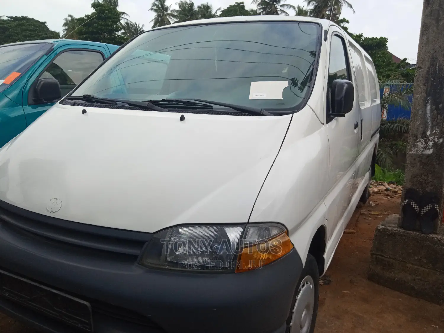 Toyota HiAce 2006