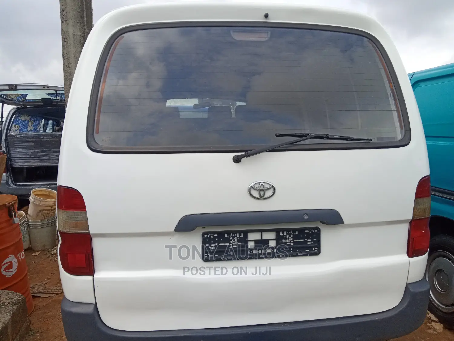 Toyota HiAce 2006