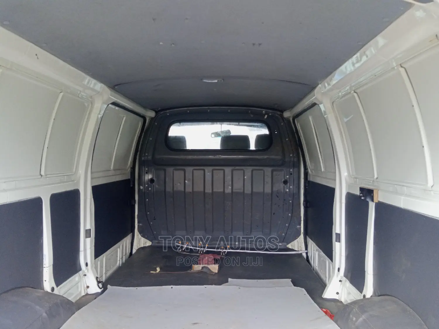 Toyota HiAce 2006
