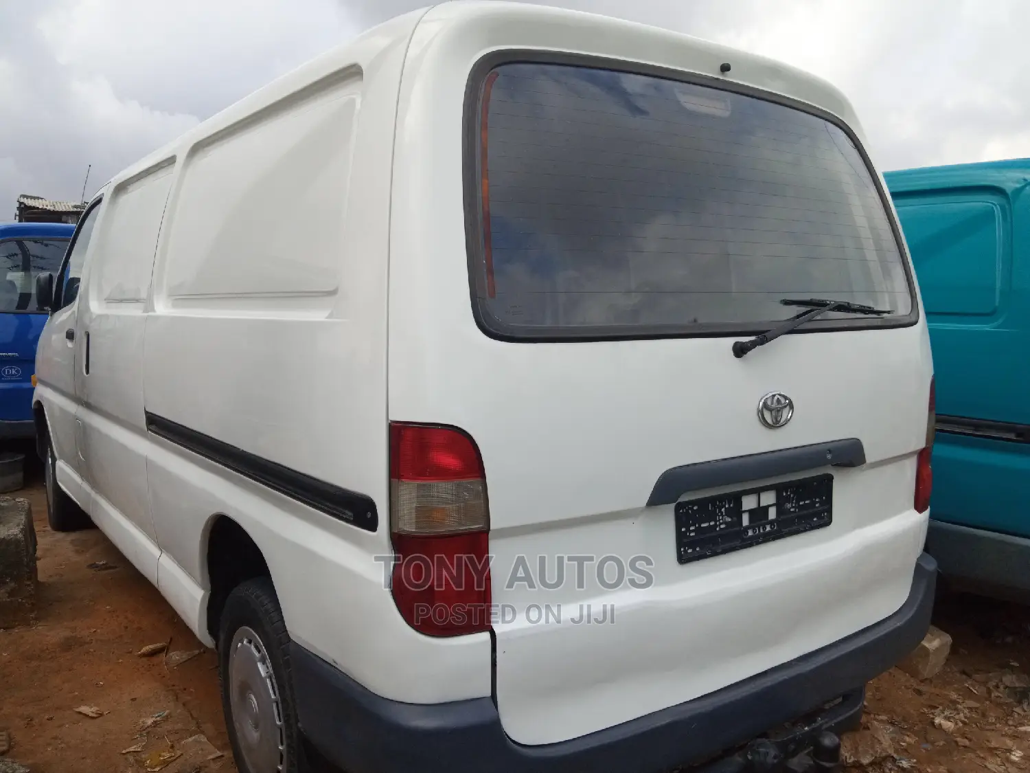 Toyota HiAce 2006