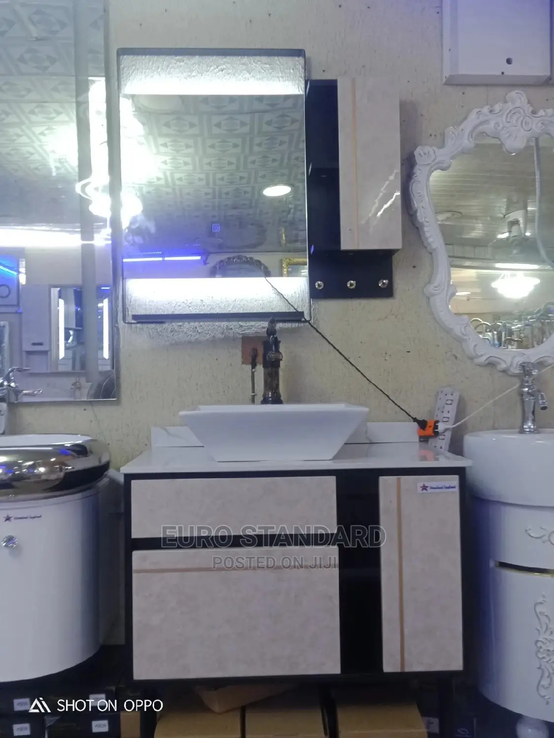 Wash Hand Basin Wit Led Mirror