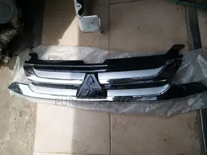 Mitsubishi Outlander 2018 Front Grille