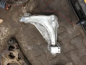Lower Arm Chevrolet Malleable 2008 2009 2010 Model