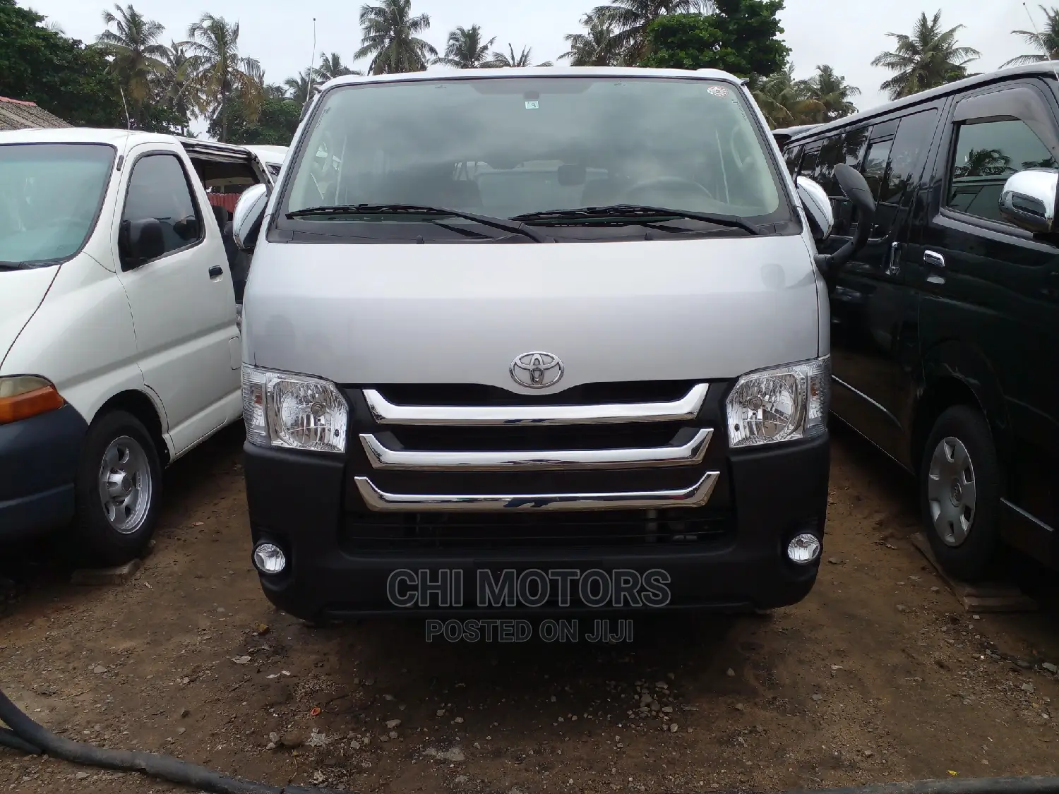 Toyota HiAce 2012 Silver