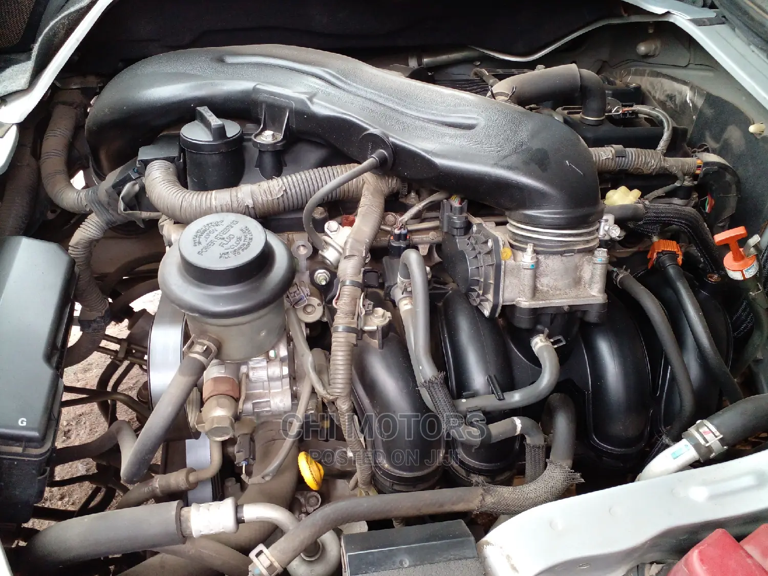 Toyota HiAce 2012 Silver