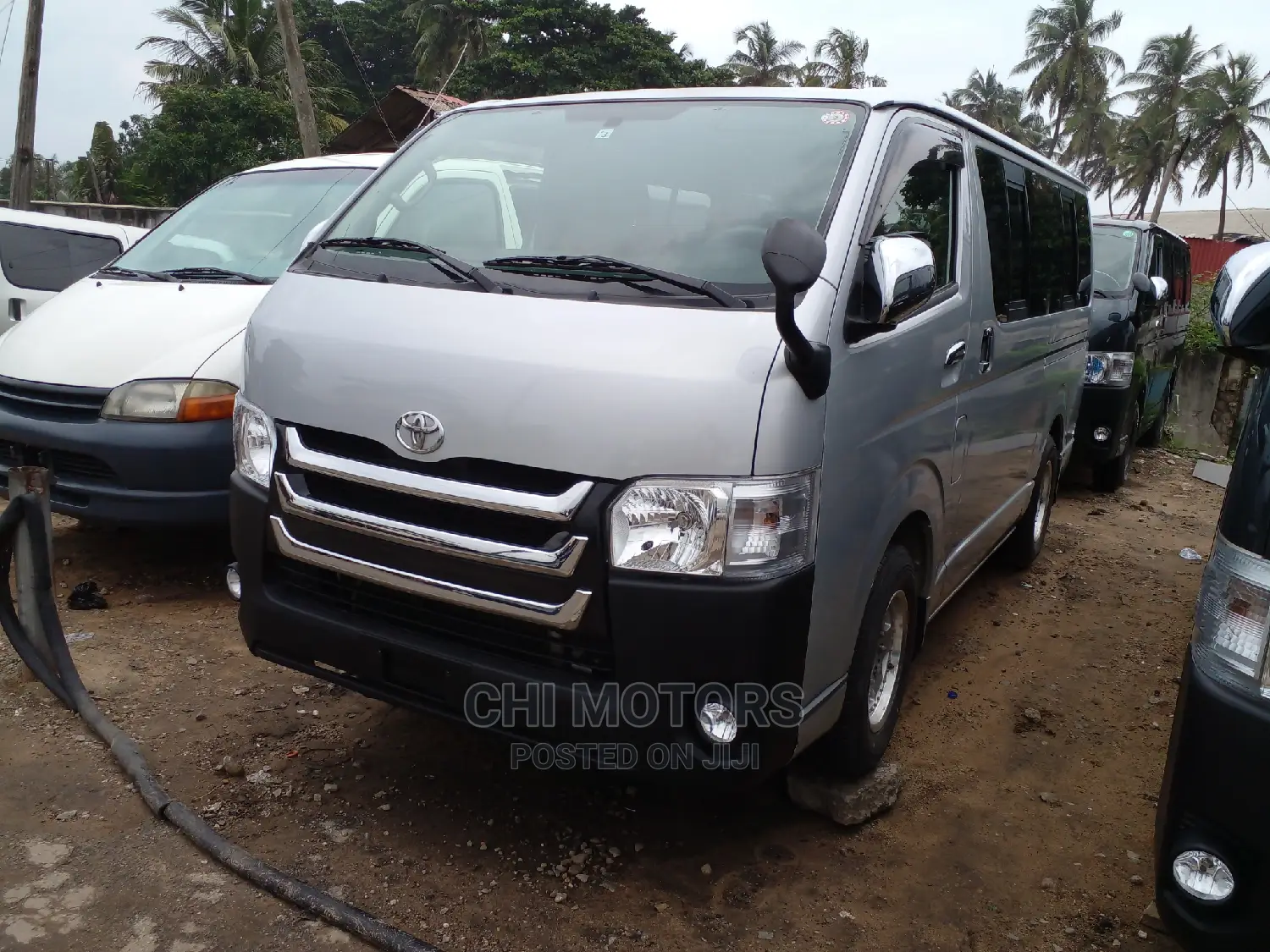 Toyota HiAce 2012 Silver
