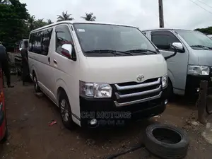 Toyota HiAce 2012 White