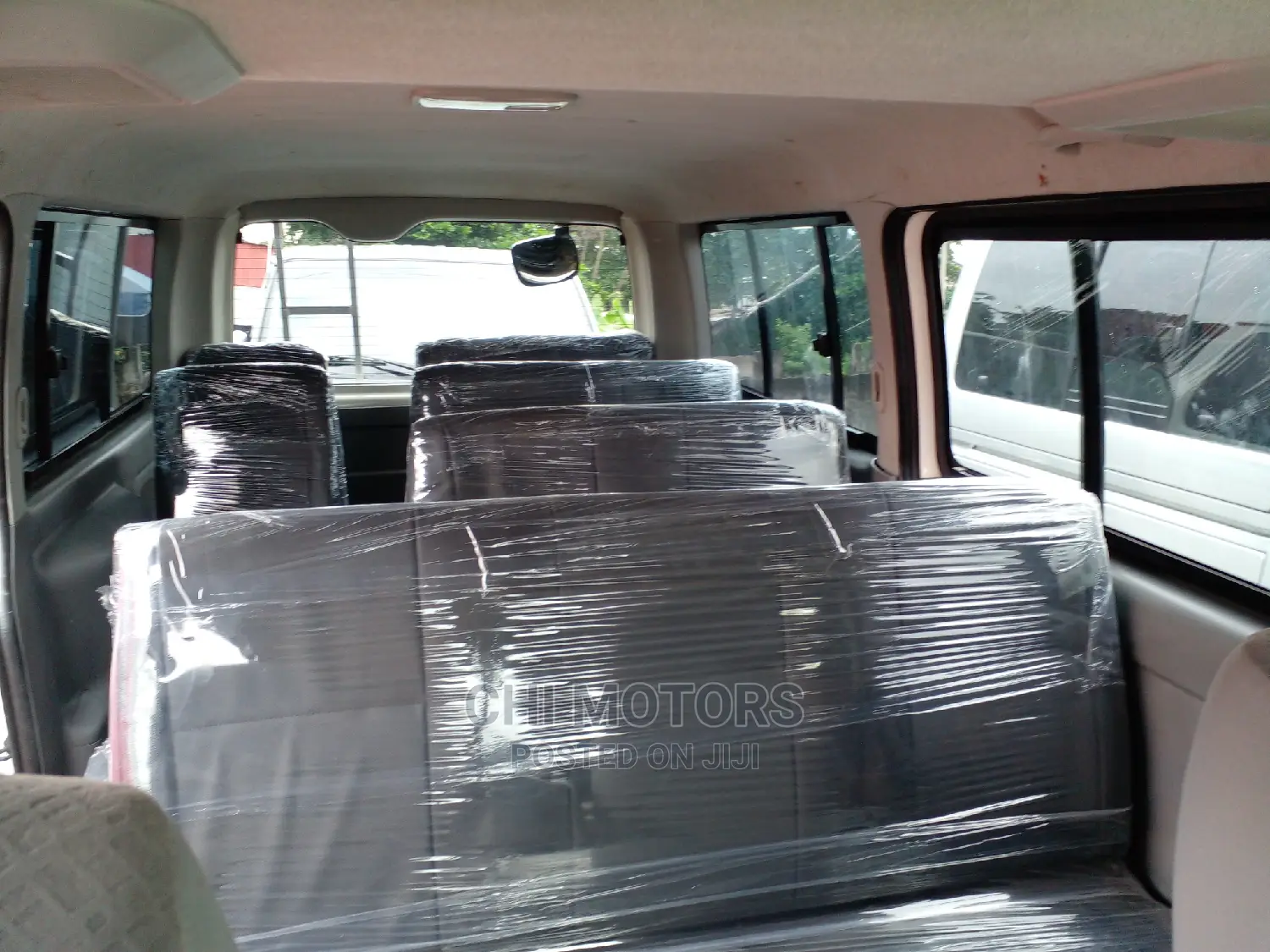 Toyota HiAce 2012 White