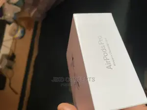 Airpods Pro (Wireless Charging Case)