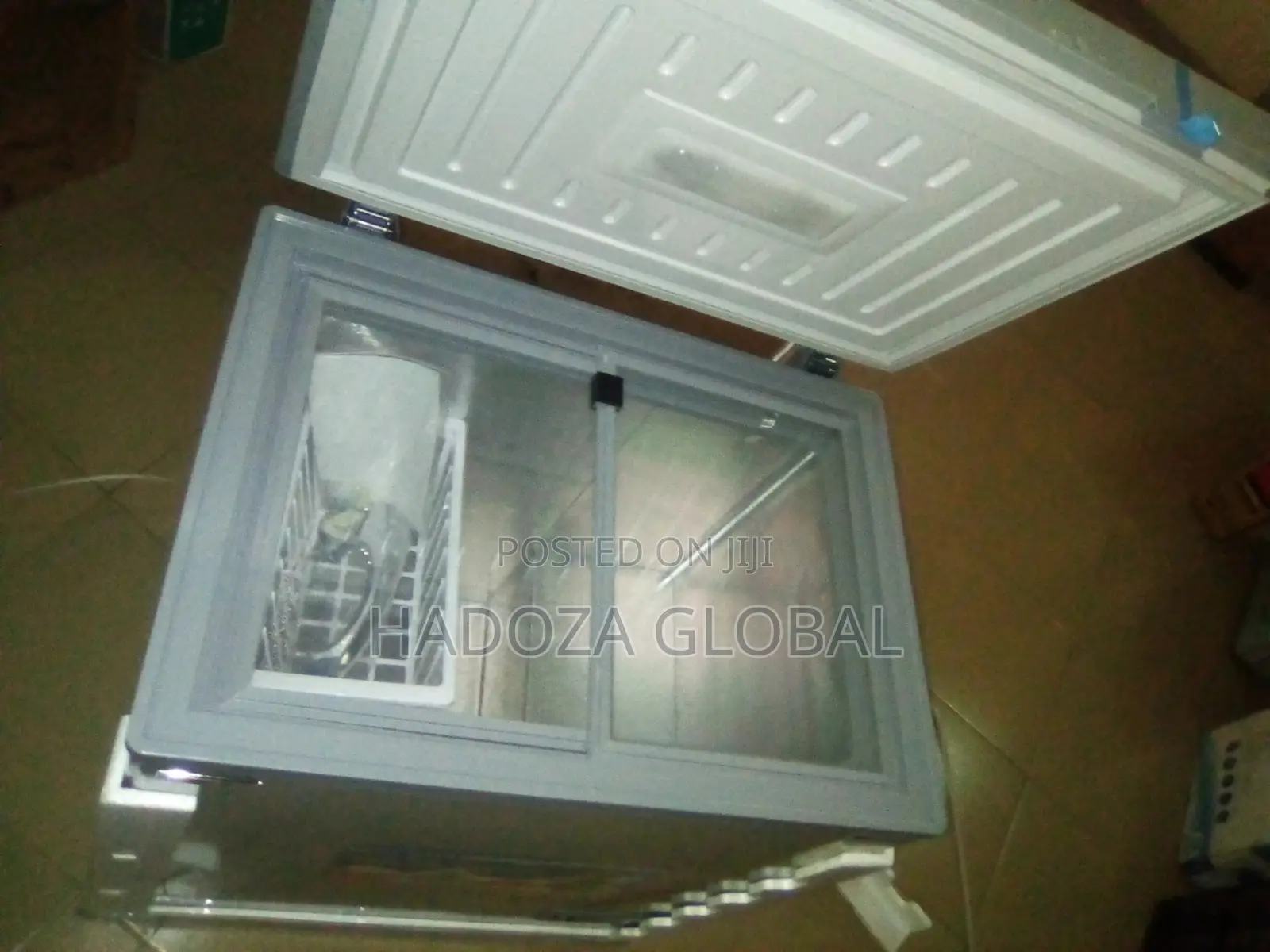 LG Chest Freezer With Strong Compressor - Flg288
