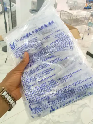 Pack of 5ml Plastic Injection Safety Syringe