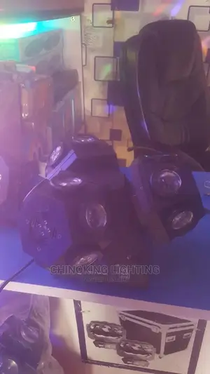 Three Arm Moving Head