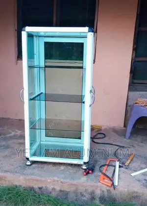 Showcase Glass