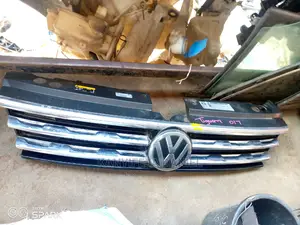Front Grill Volkswagen Tiguan 2017