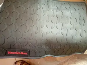 Benz Floot Mat