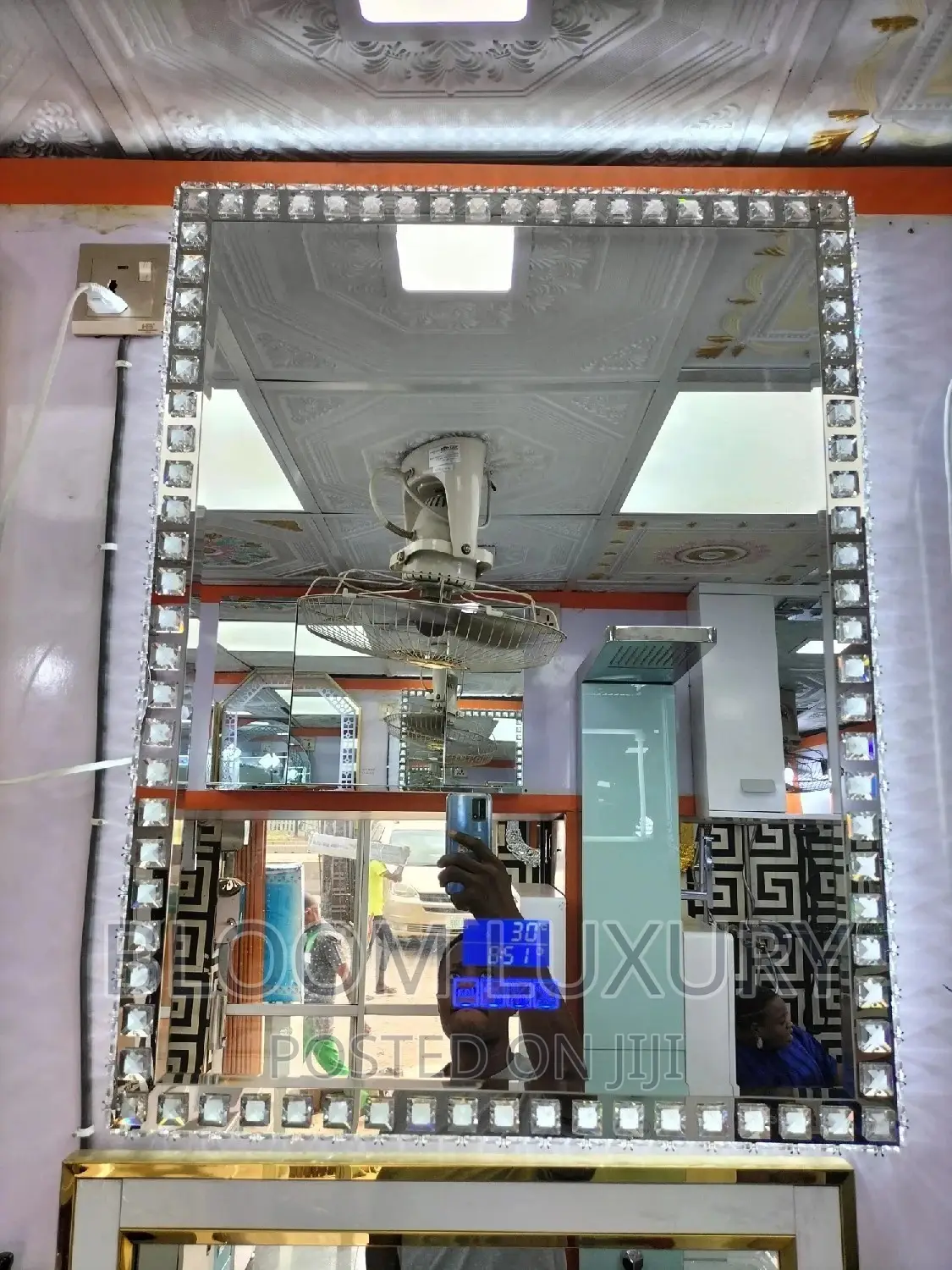 Crystal Diamond Framed LED Mirror With Bluetooth