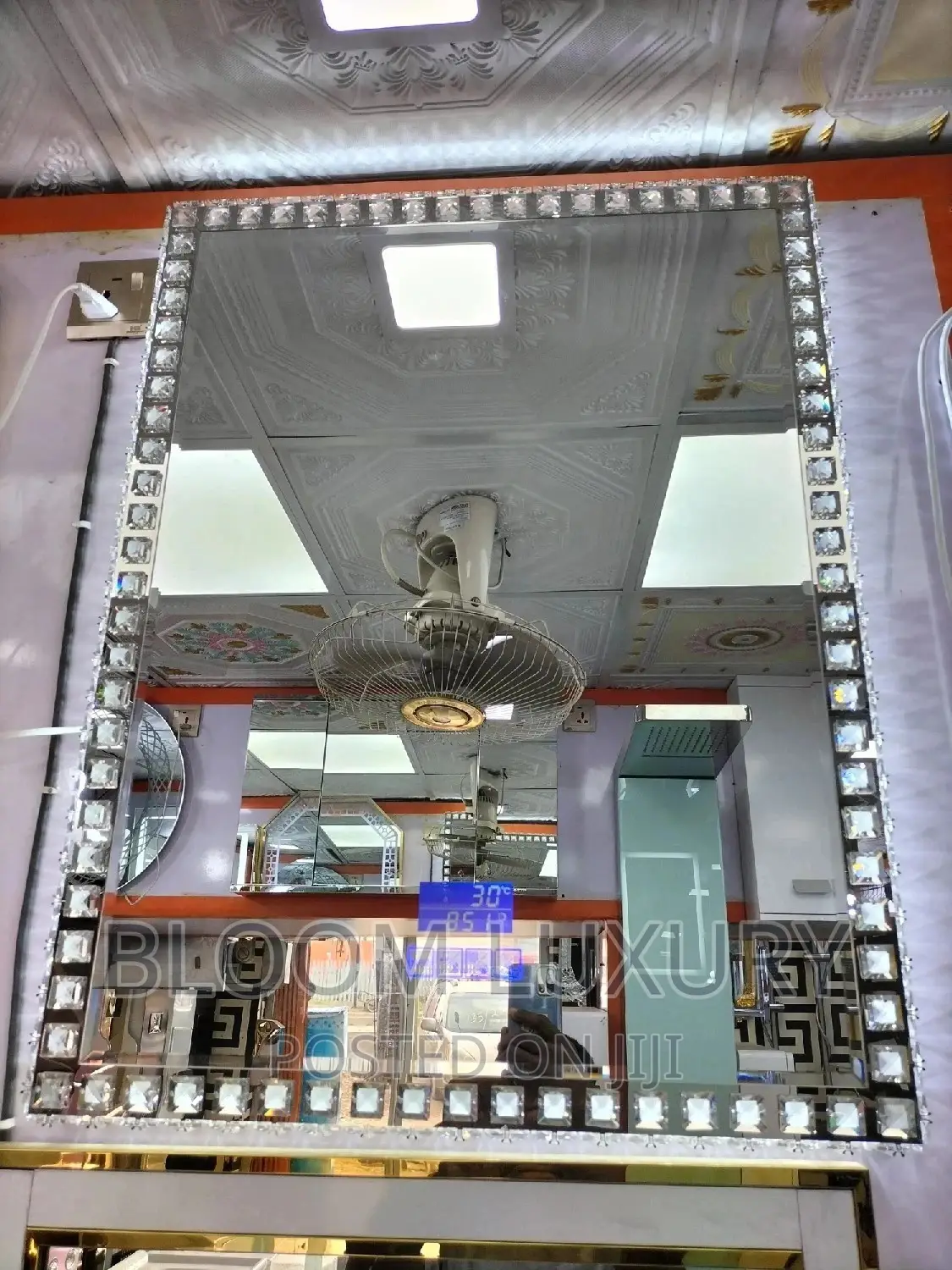 Crystal Diamond Framed LED Mirror With Bluetooth