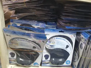 Photo - Mouse Pad With Gel Wrist Support