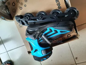 Adult Skate Shoe