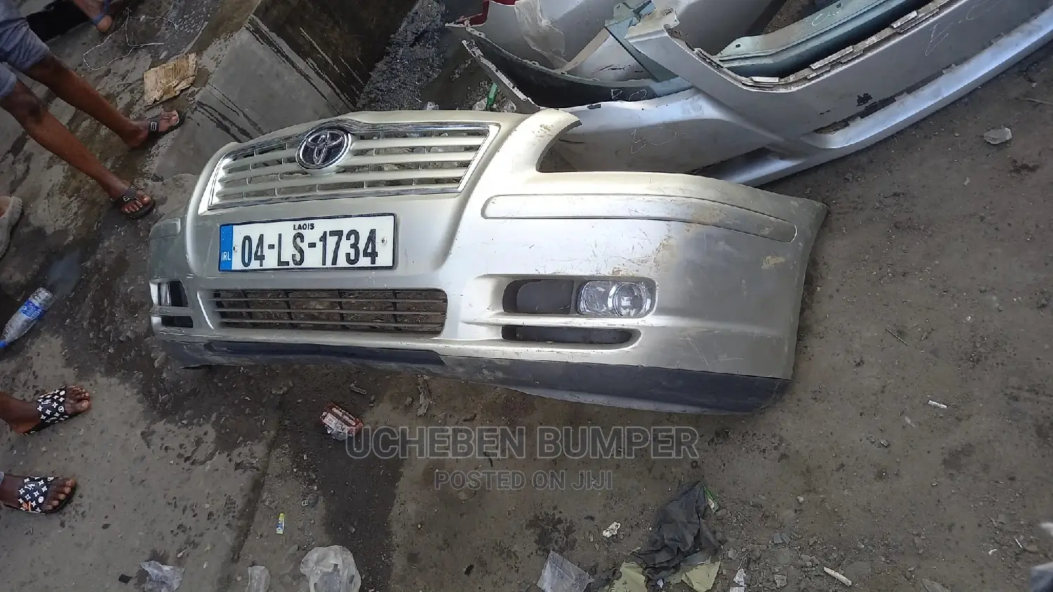 Front Bumper Toyota Avensi 2004