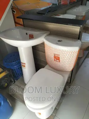 Mini Set Water Closet
