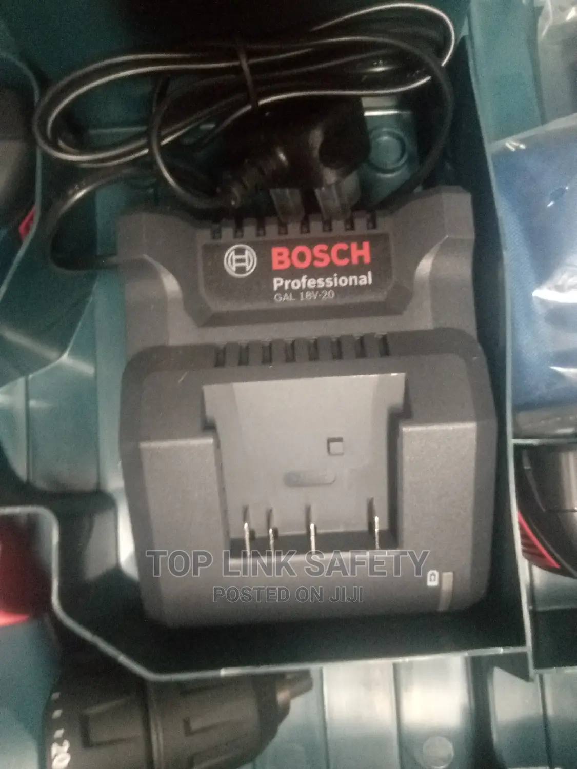 Drilling Machine Battery With 18 Volt