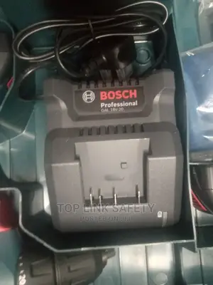 Drilling Machine Battery With 18 Volt